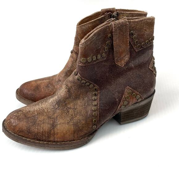 Circle G studded star inlay boots short booties cowboy style boots brown size 6 - Picture 1 of 11